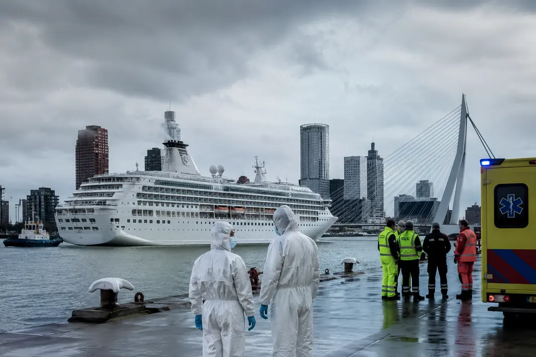 Nederland bereidt zich in 60 uur voor op quarantaineschip in Rotterdamse haven