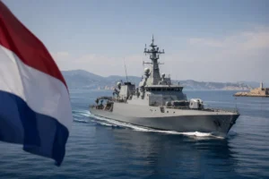 Nederlandse mijnenjager verplaatst naar Middellandse Zee voor mogelijke inzet bij Straat van Hormuz